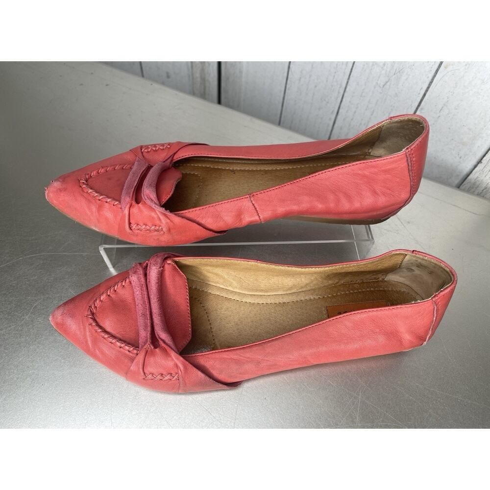 Miz Mooz Pointed Tor Flats Womens Red Leather Slip On Shoes Distressed Size 7